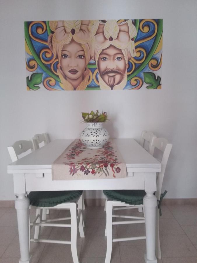 Dolce Far Niente Villa โนโต ภายนอก รูปภาพ