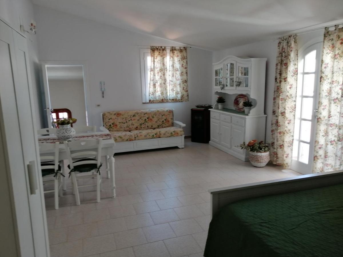Dolce Far Niente Villa โนโต ภายนอก รูปภาพ