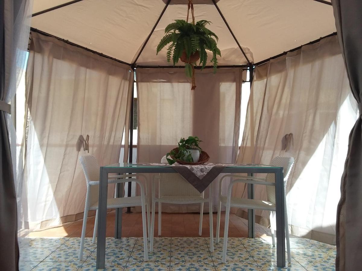 Dolce Far Niente Villa โนโต ภายนอก รูปภาพ