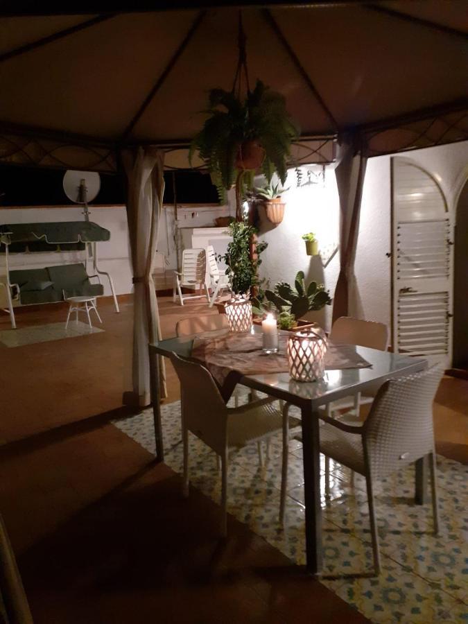 Dolce Far Niente Villa โนโต ภายนอก รูปภาพ