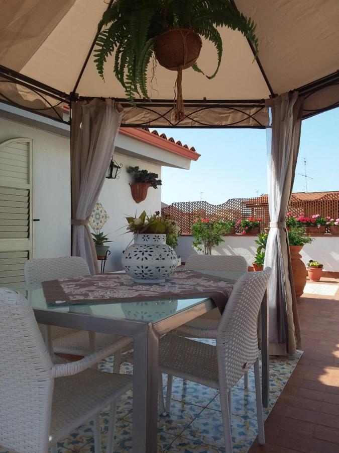 Dolce Far Niente Villa โนโต ภายนอก รูปภาพ